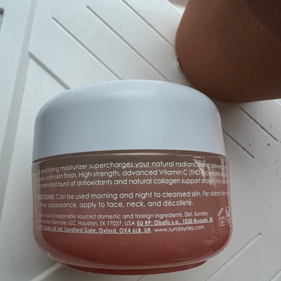 Sunday Riley C.E.O. Afterglow Gel Cream - Picture 2 of 4